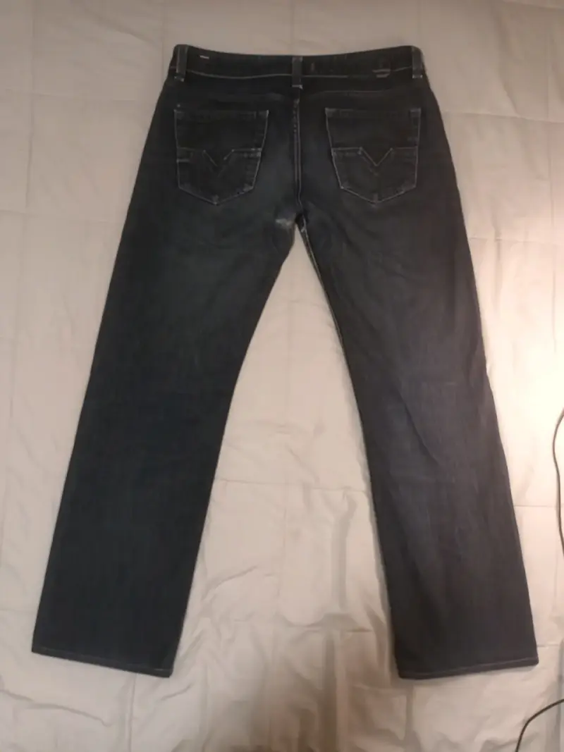 Jeans Diesel oscuros usados - 4
