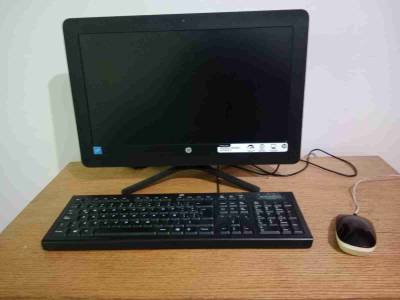 Computador todo en uno HP All-in-One modelo 20-c21 - miniatura 1