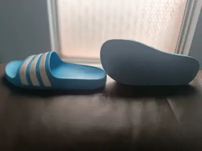Ropa y calzado talla 8 - miniatura 1