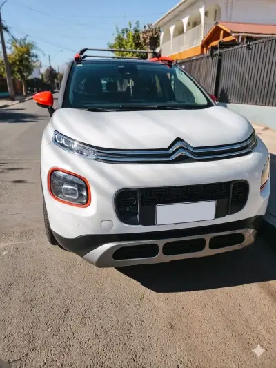 Auto Citroen C3 Aircross SUV blanco moderno - miniatura 1