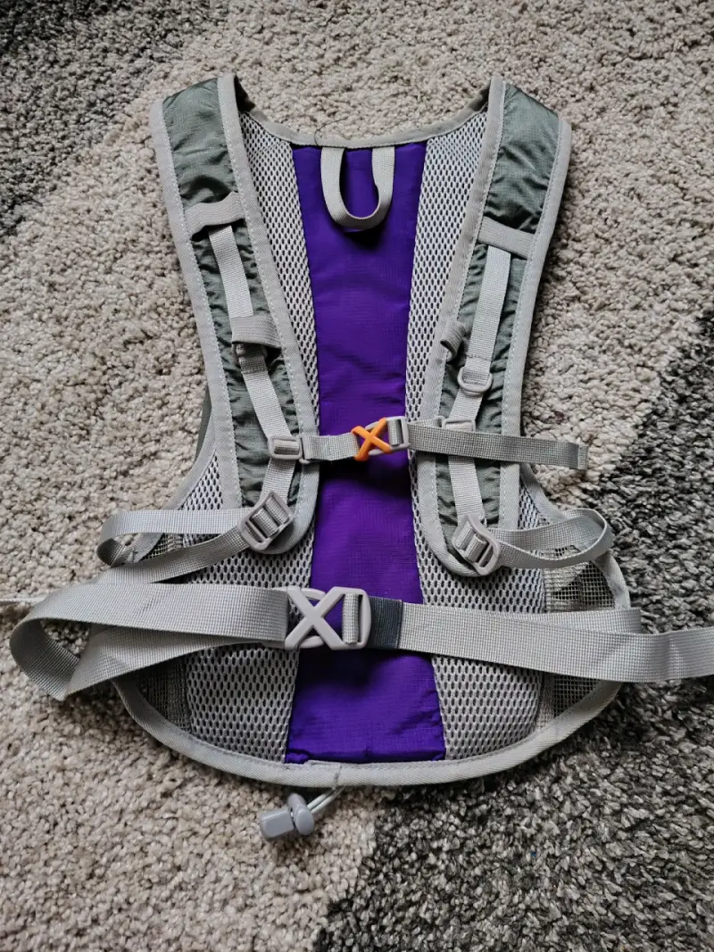 Mochila de hidratación morada - 3