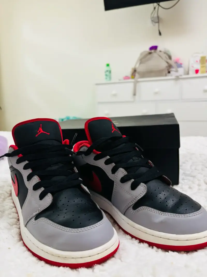 Zapatillas Jordan retro 1 talla 38 - 4