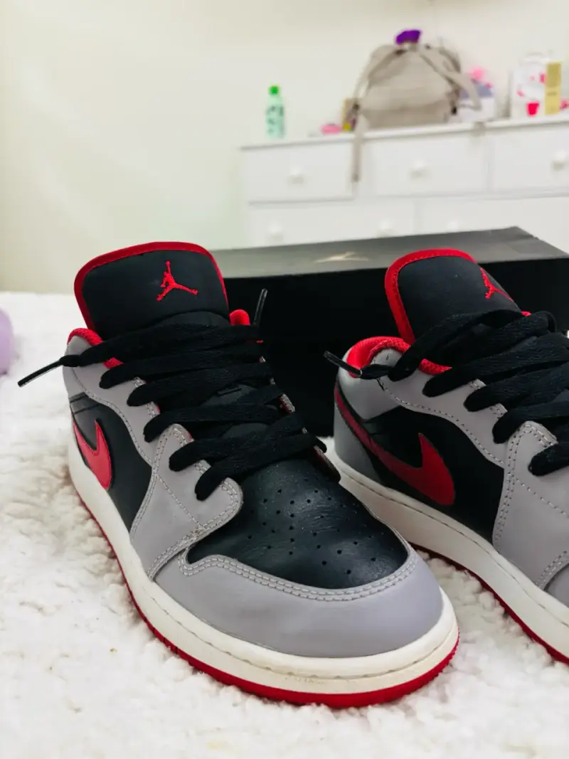 Zapatillas Jordan retro 1 talla 38 - 5