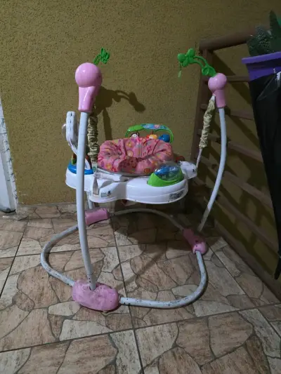 Saltador infantil con juegos - miniatura 4