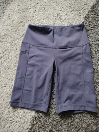 Shorts deportivos mujer gris - miniatura 1