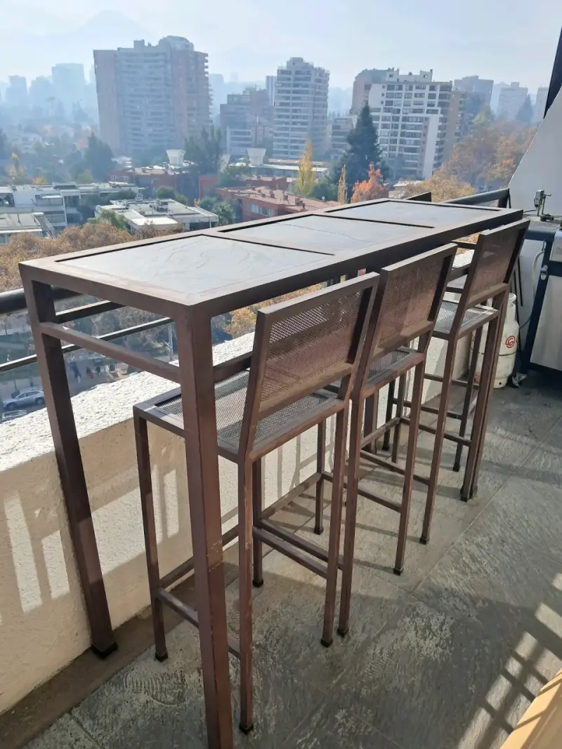 Set de mesa alta y sillas de terraza - 1