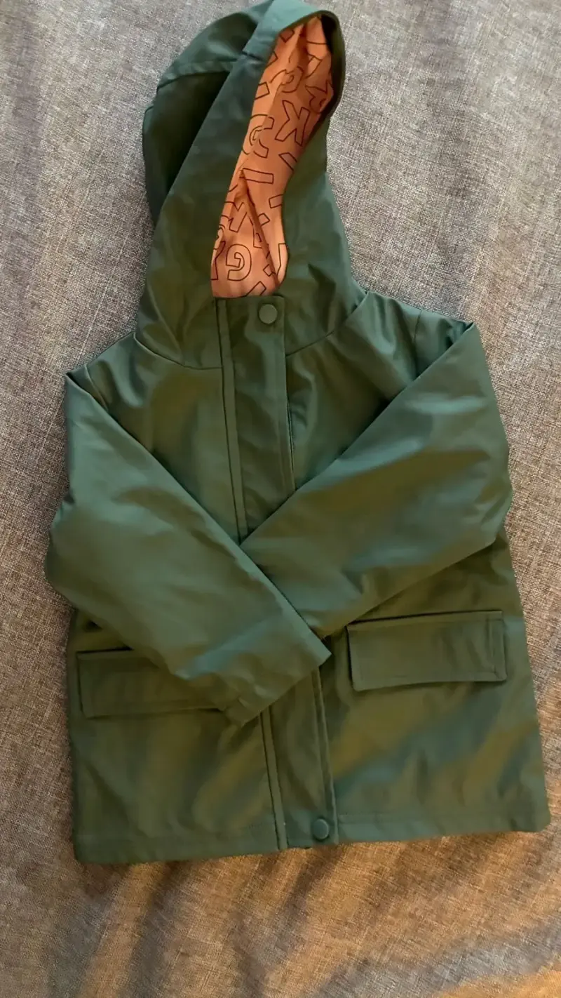 Parka verde con capucha Colloky