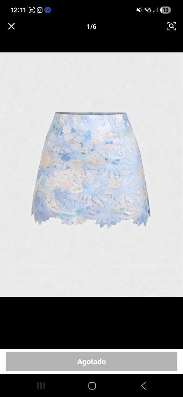 Falda de encaje azul floral