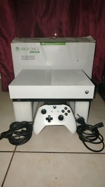 Xbox One S All Digital 1 TB - miniatura 1