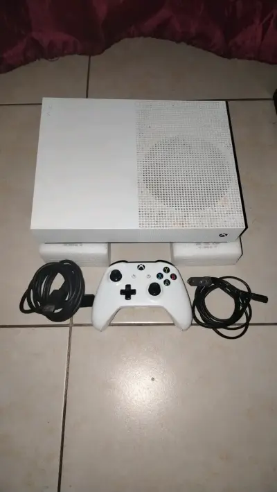 Xbox One S All Digital 1 TB - miniatura 2