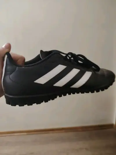 Zapatillas deportivas negras usadas - miniatura 2