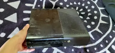 Xbox 360 para arreglo - miniatura 3