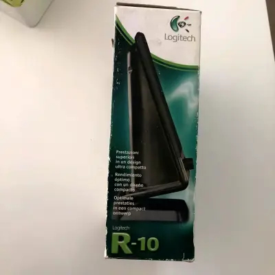 Parlantes Logitech R-10 con caja - miniatura 2