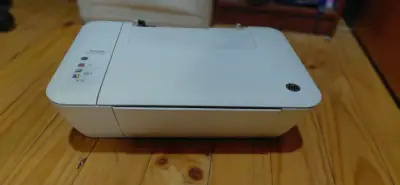 Impresora HP Deskjet 1515 - miniatura 3