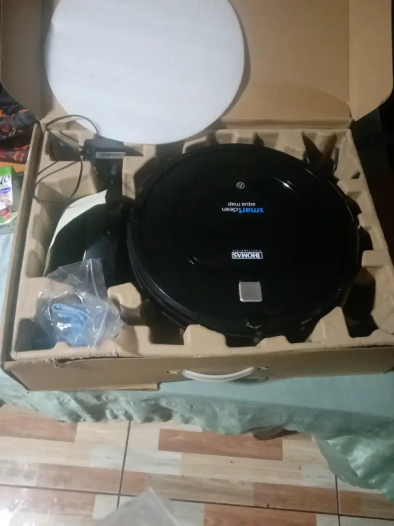 Robot aspiradora smart en caja - 1