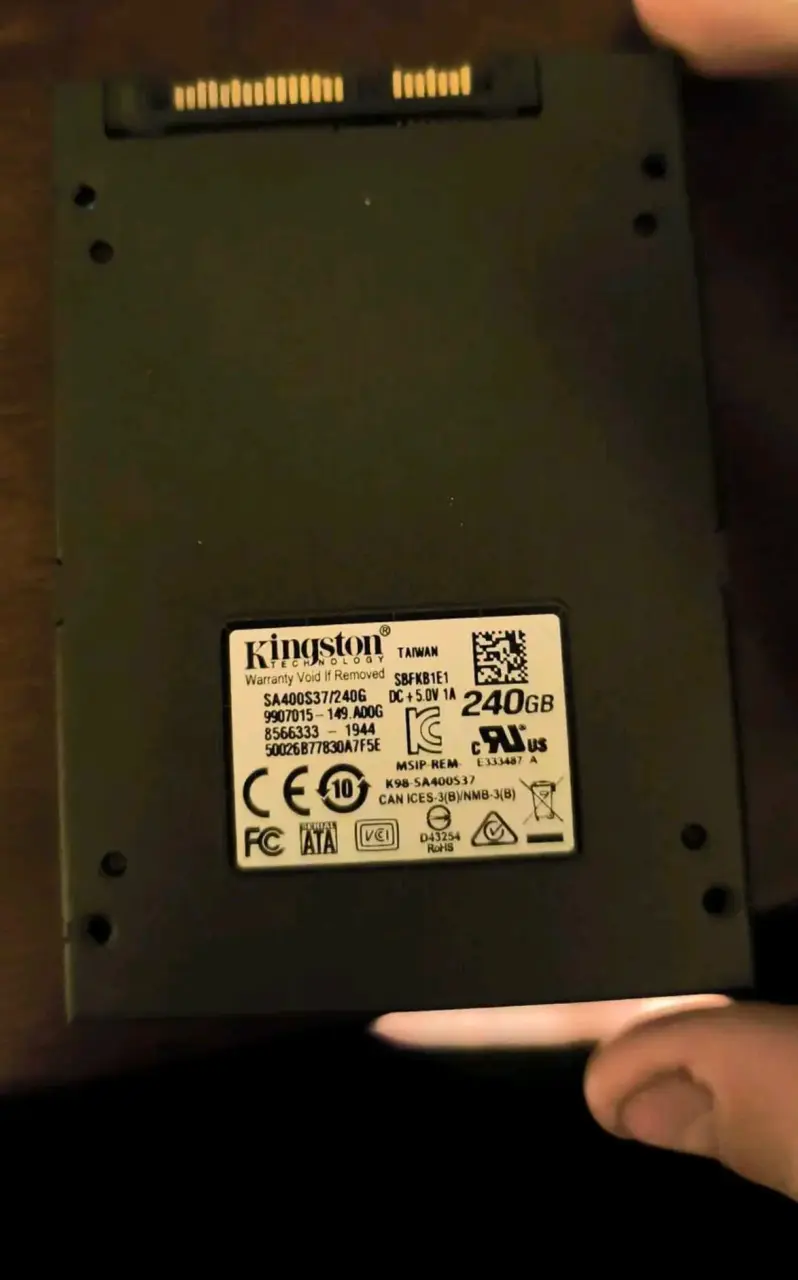 Disco SSD Kingston 240GB - 2