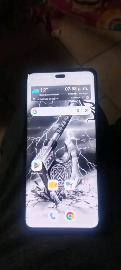 Cubierta trasera para celular negra - miniatura 3