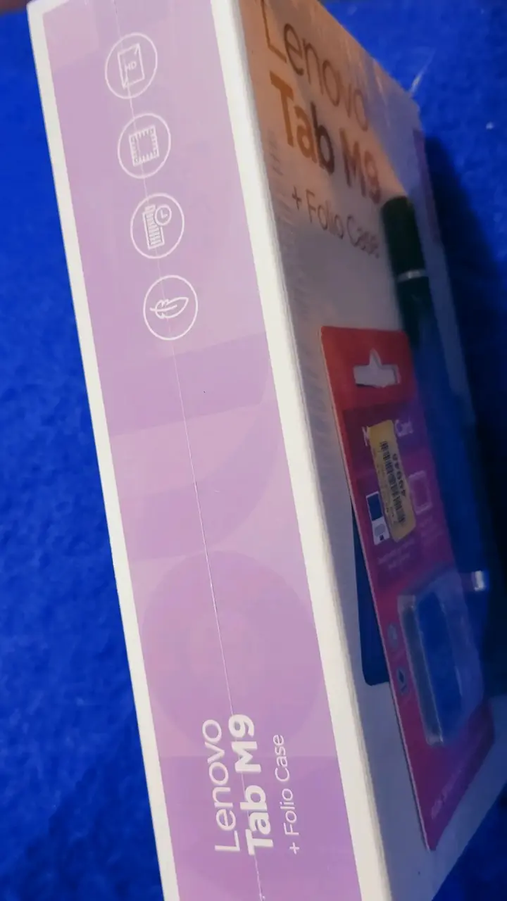 Lenovo Tab M9 con funda - 2