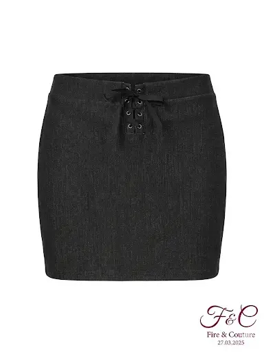 Mini falda negra con lazo