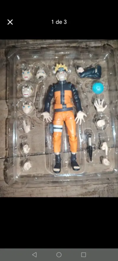 Figura articulada de acción con accesorios - miniatura 1