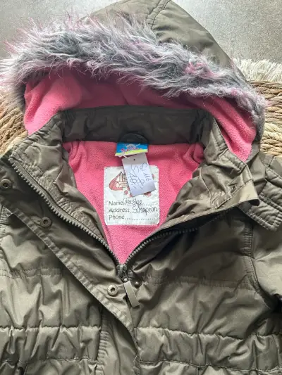 Parka verde con bordados florales talla 6 - miniatura 4