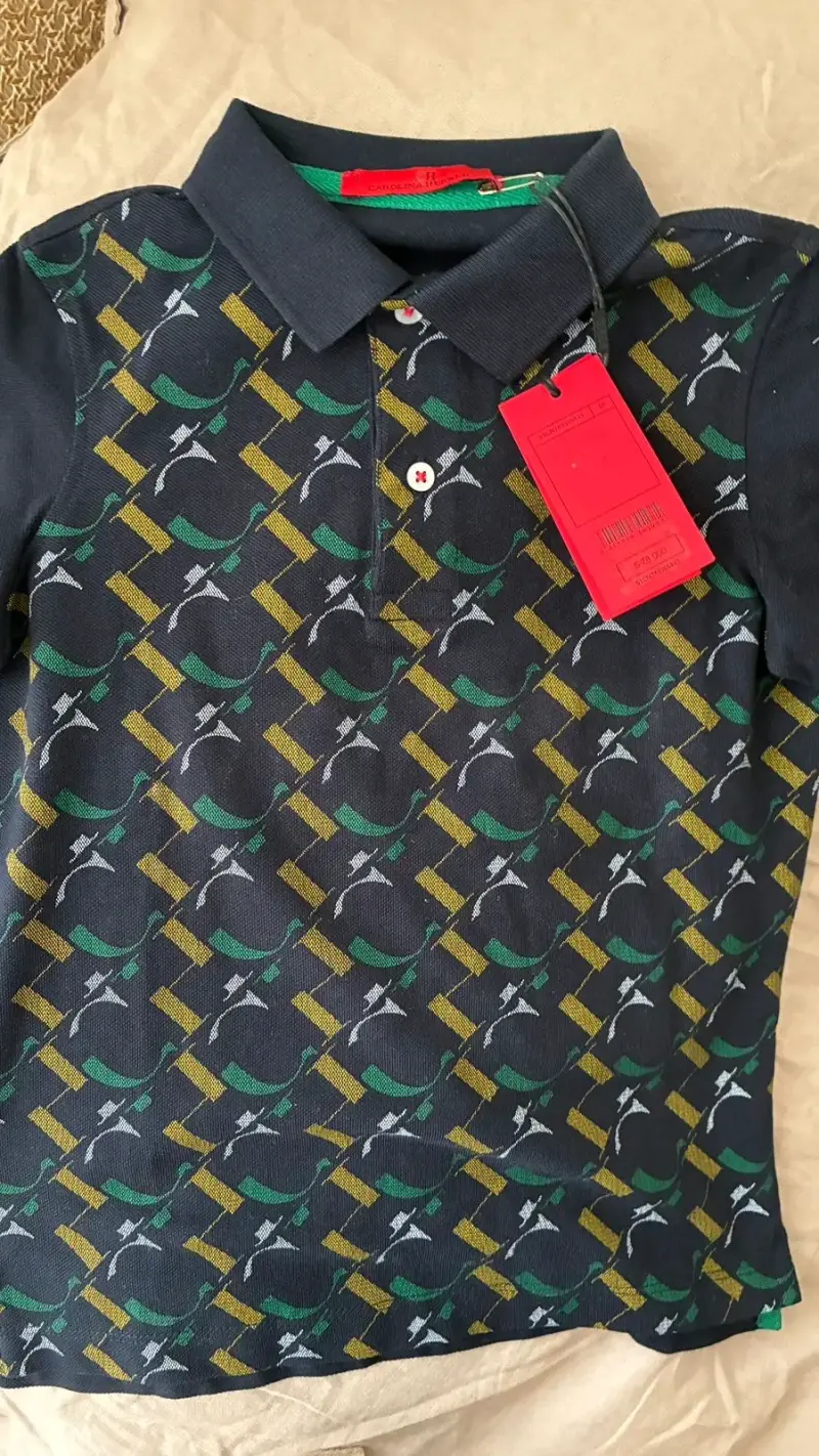 Polera polo estampado gráfico niño