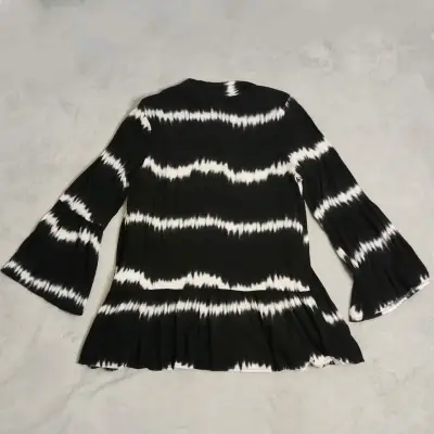 Kimono negro y blanco tie-dye - miniatura 2