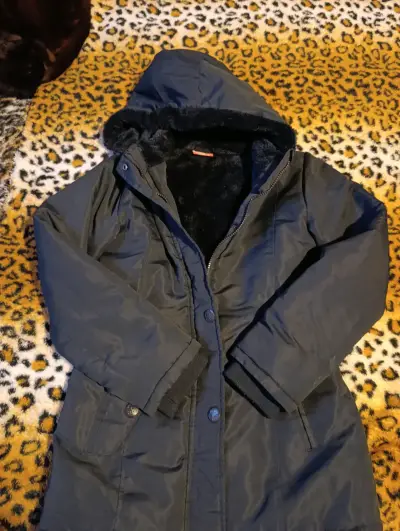 Chaqueta de colegio con capucha azul marino - miniatura 1