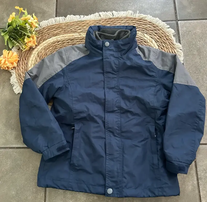 Chaqueta infantil azul tres en una  6/8 años - 2