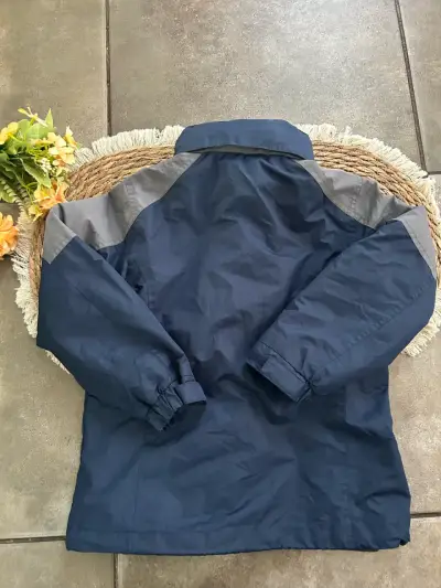 Chaqueta infantil azul tres en una  6/8 años - miniatura 4