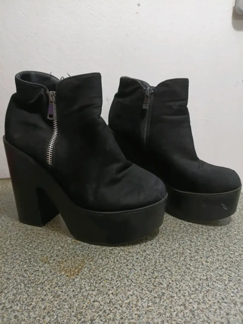 Botines negros con plataforma - 1