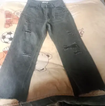 Jeans desgastados gris oscuro - miniatura 1