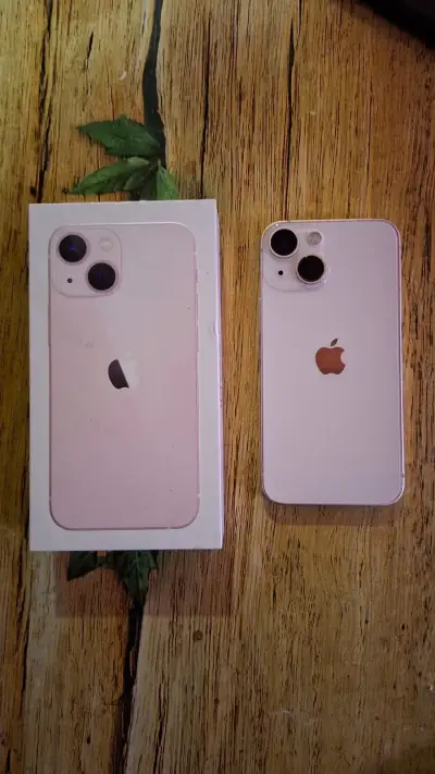 iPhone 13 mini  color rosado con caja - miniatura 1