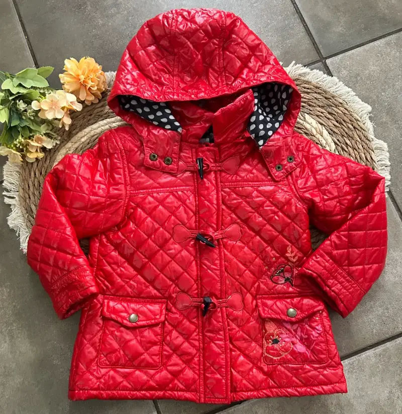 Chaqueta infantil roja con capucha talla 5 años - 2