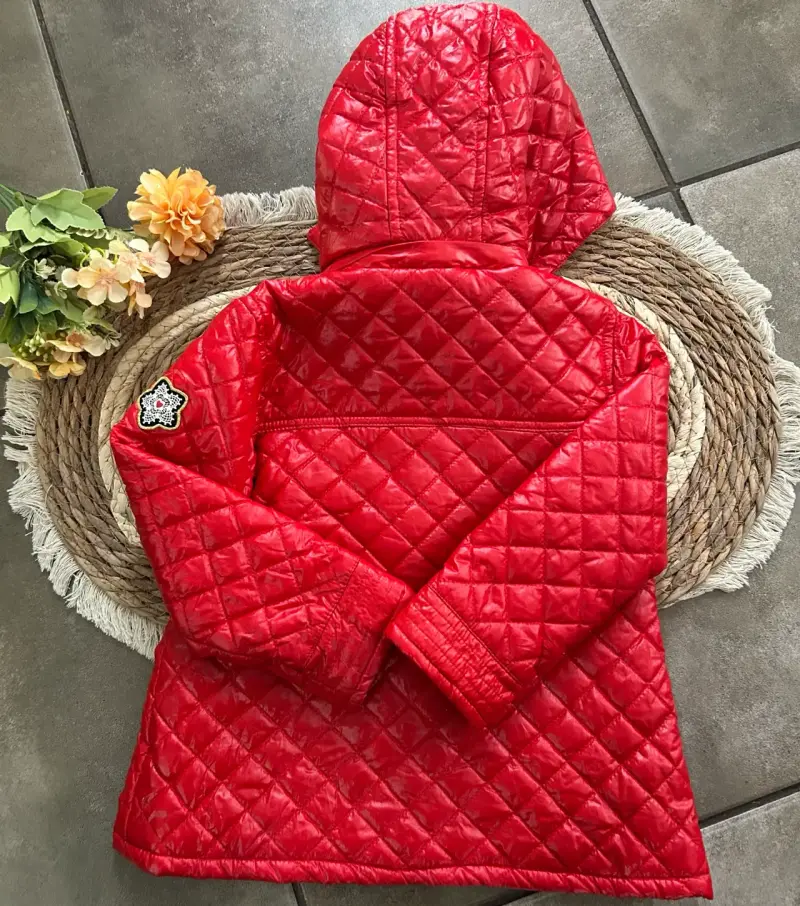 Chaqueta infantil roja con capucha talla 5 años - 3