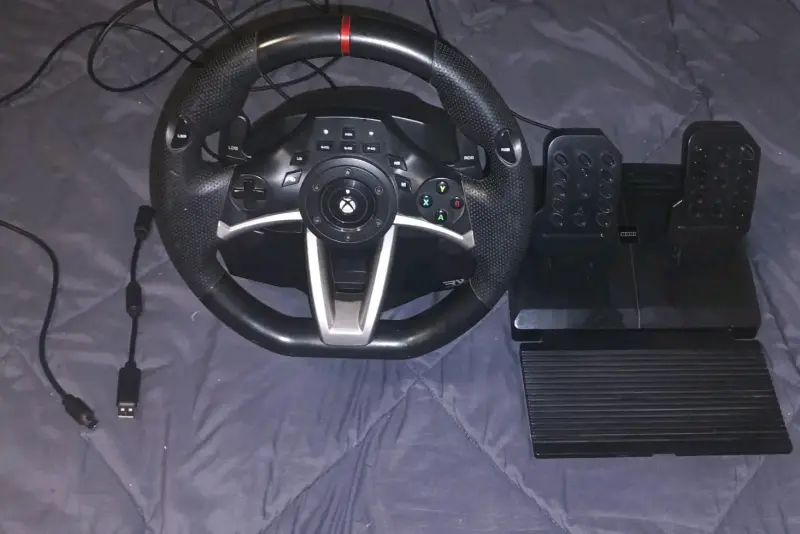 Volante de simulación Xbox con pedales - 1
