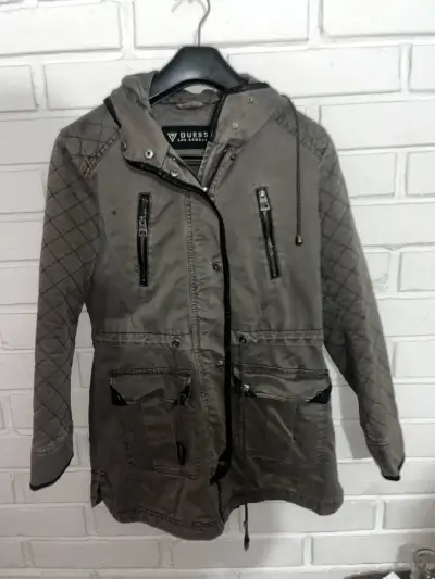 Parka Guess con capucha - miniatura 1