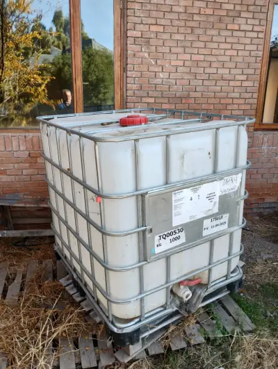 Contenedor IBC 1000 litros - miniatura 2