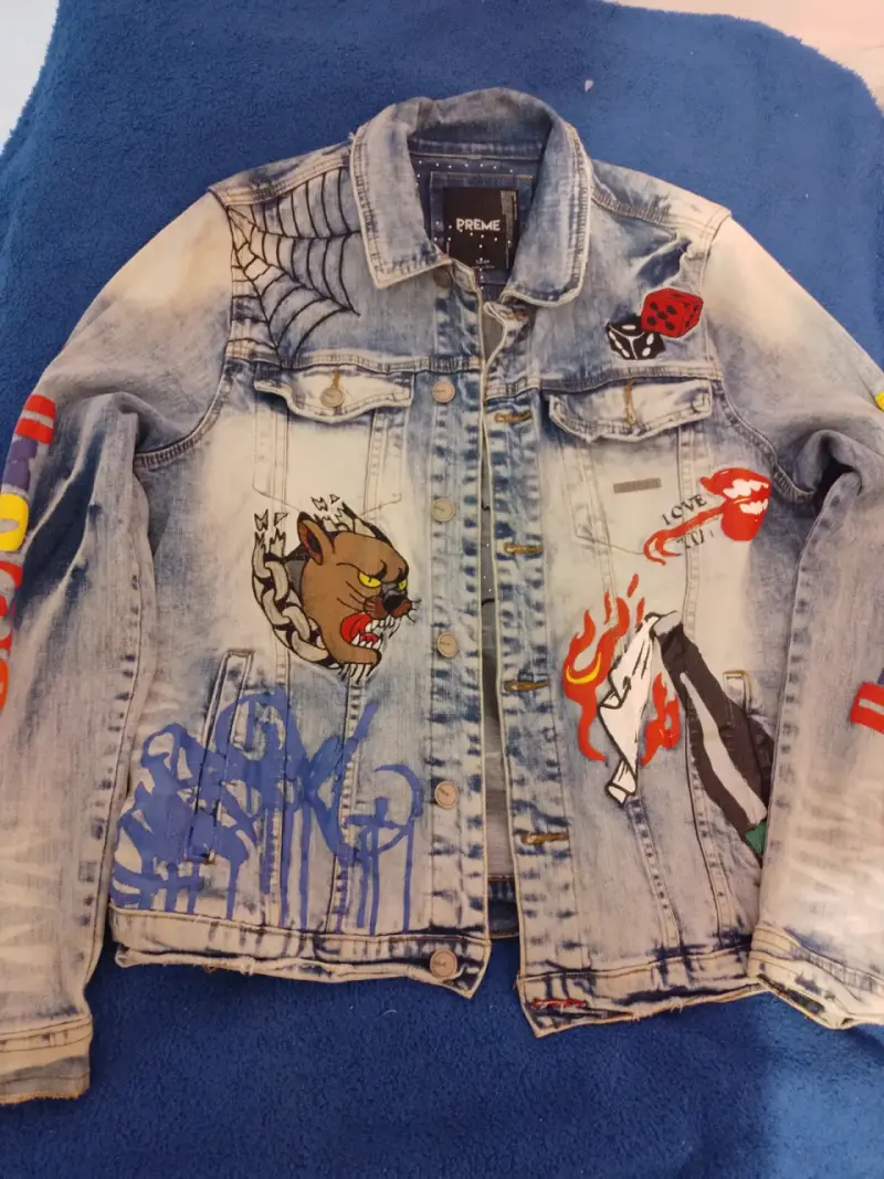 Chaqueta de jean con estampados - 1