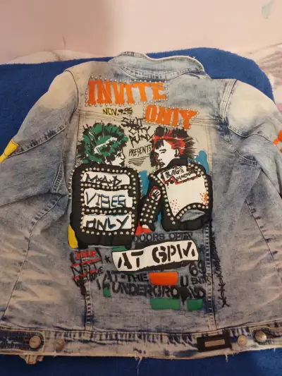 Chaqueta de jean con estampados - miniatura 2