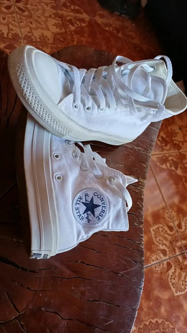 Zapatillas Converse blancas usadas - 2