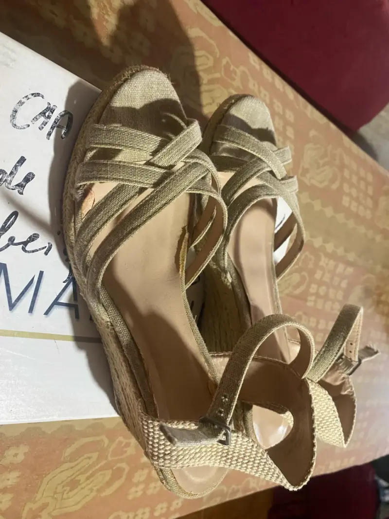 Sandalias beige claro talla 39 - 3