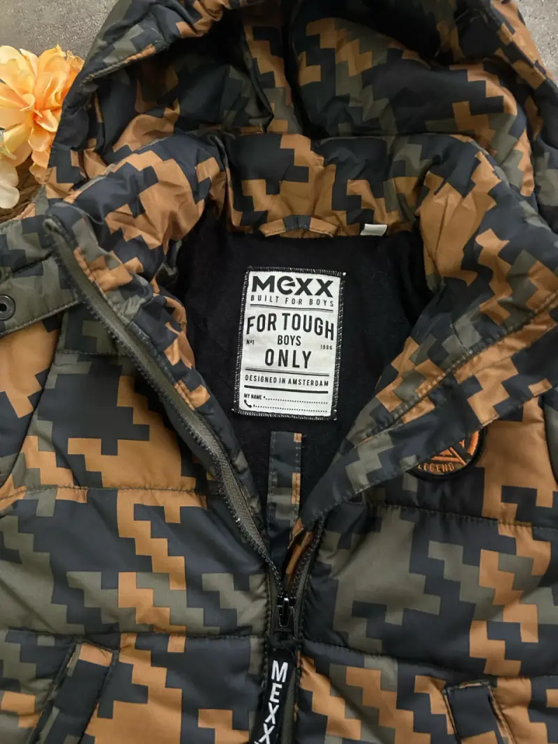 Parka camuflaje talla 12/18 meses - 2