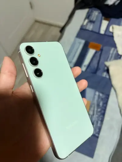 Samsung s23 FE verde claro - miniatura 1