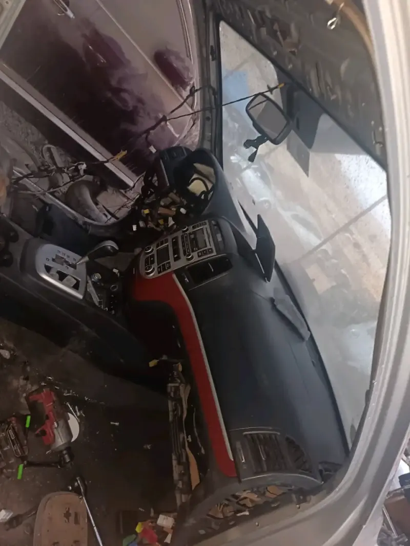 Hyundai Santa Fe 2008 en desarme - 3