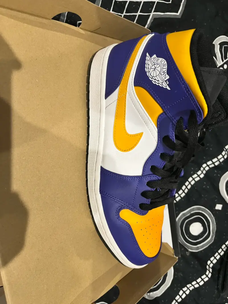 Nike air jordan 1 lakers - 2