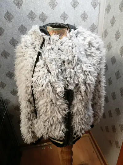 Chaqueta de peluche gris - miniatura 1