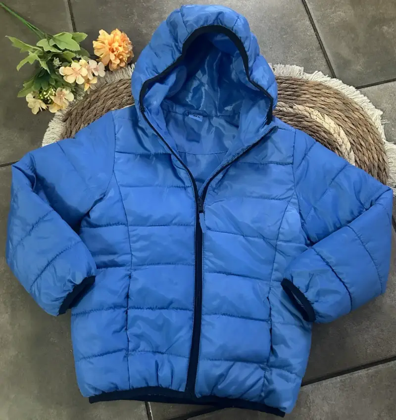 Parka azul para niños talla  6/7 años - 2