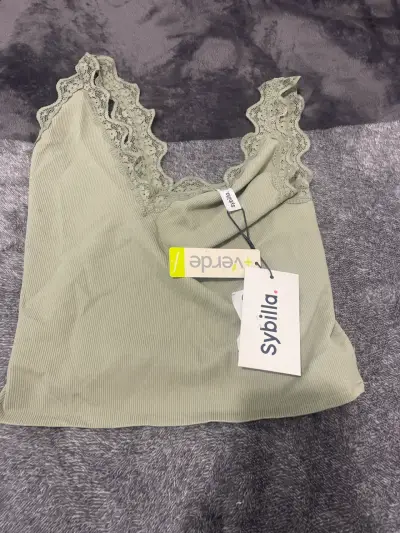 Crop top verde con encaje sybilla NUEVO - miniatura 1