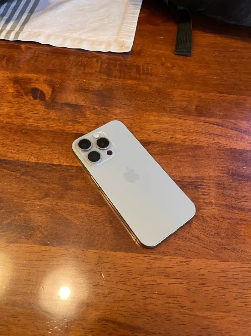 iPhone 15 pro - 1